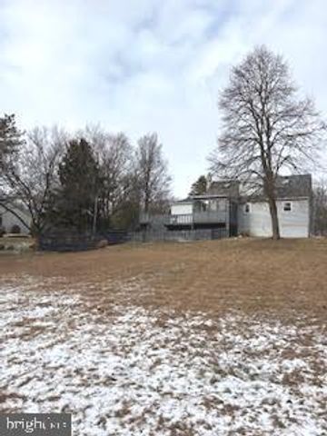 4356 LOTUS LN, Coopersburg, PA 18036