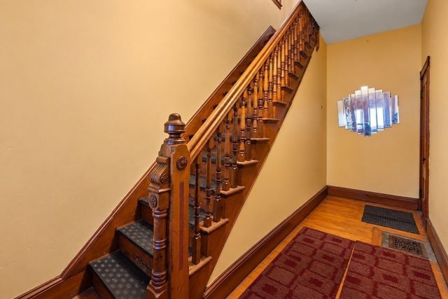 32 Thornton 2, Boston, MA 02119