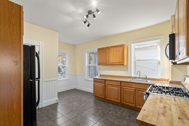 32 Thornton 2, Boston, MA 02119
