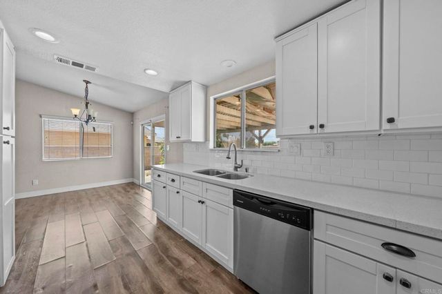 255 Cavendish Drive, Hemet, CA 92545