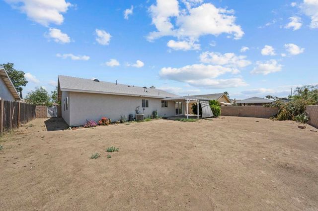 255 Cavendish Drive, Hemet, CA 92545