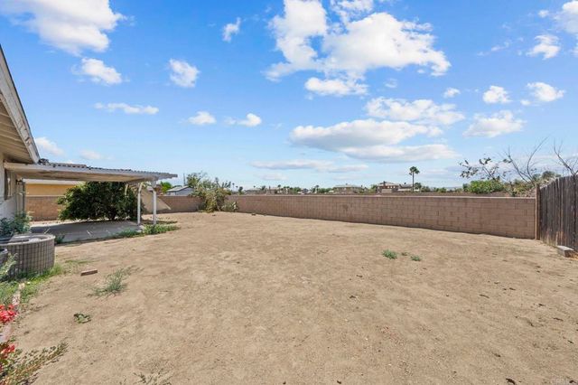 255 Cavendish Drive, Hemet, CA 92545