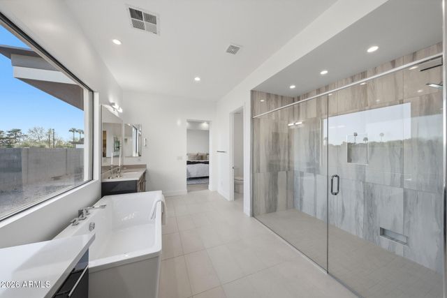 100 W Northern Avenue 7, Phoenix, AZ 85021