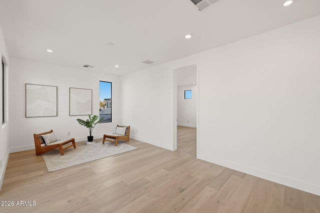 100 W Northern Avenue 7, Phoenix, AZ 85021