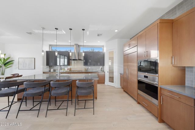 100 W Northern Avenue 7, Phoenix, AZ 85021