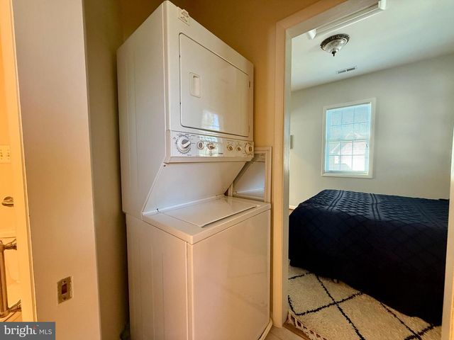 2223 GREAT FALLS ST, Falls Church, VA 22046