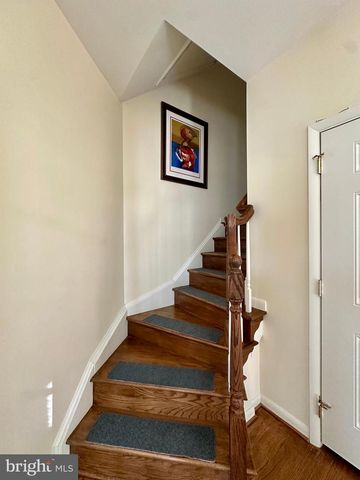 2223 GREAT FALLS ST, Falls Church, VA 22046