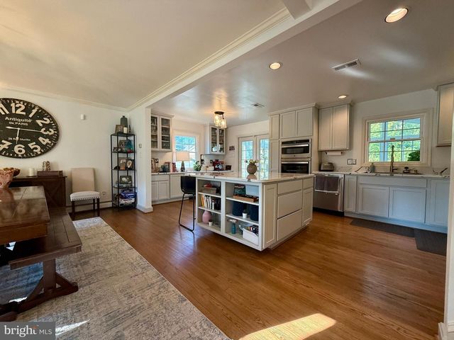 2223 GREAT FALLS ST, Falls Church, VA 22046