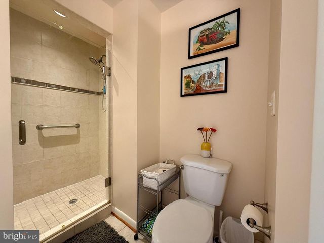 2223 GREAT FALLS ST, Falls Church, VA 22046