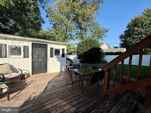 2223 GREAT FALLS ST, Falls Church, VA 22046