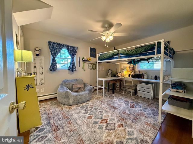 2223 GREAT FALLS ST, Falls Church, VA 22046