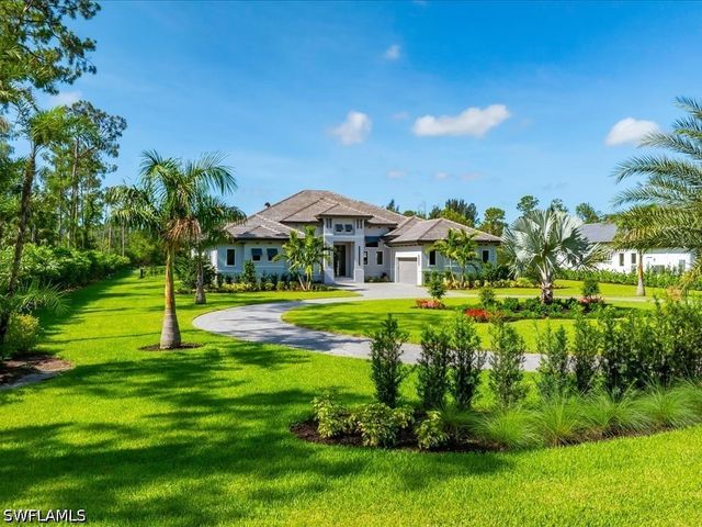 6446 Daniels RD, Naples, FL 34109