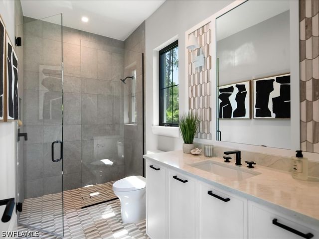 6446 Daniels RD, Naples, FL 34109