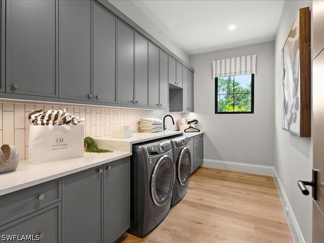 6446 Daniels RD, Naples, FL 34109
