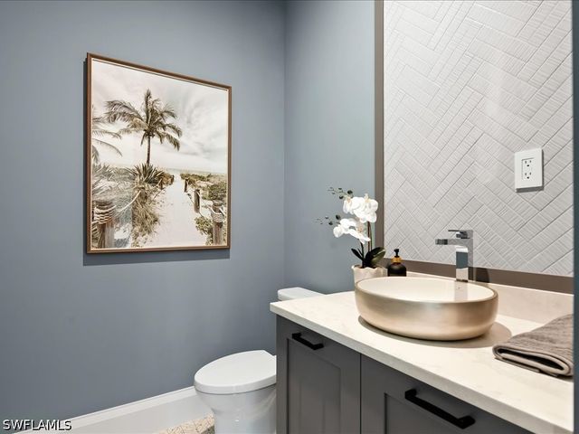 6446 Daniels RD, Naples, FL 34109