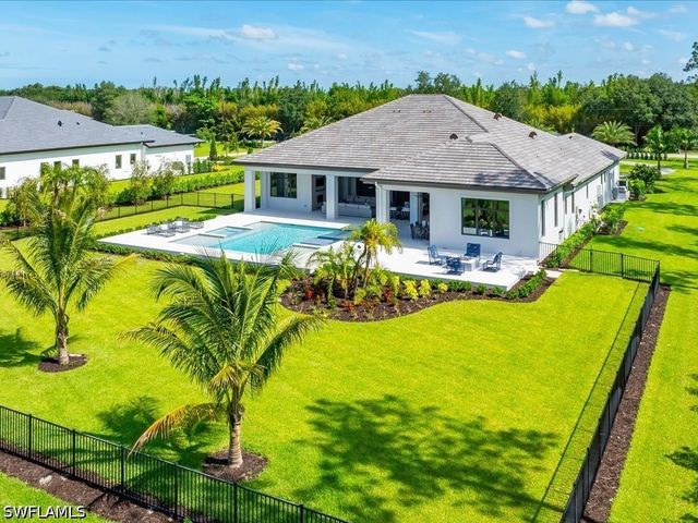 6446 Daniels RD, Naples, FL 34109