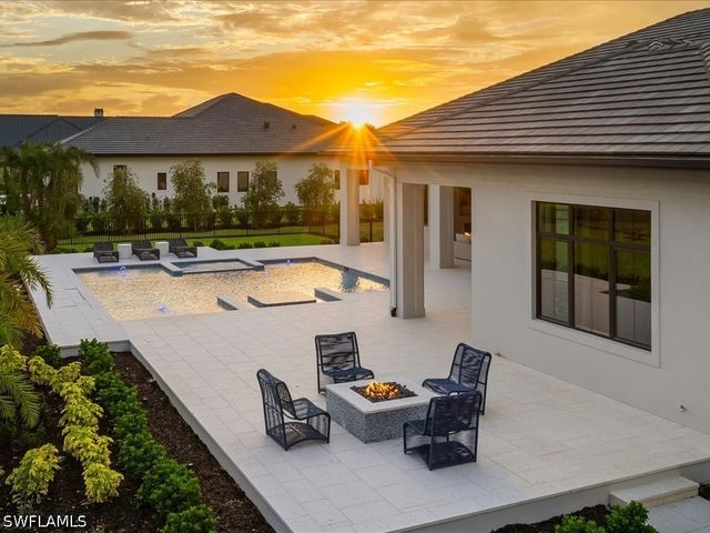 6446 Daniels RD, Naples, FL 34109