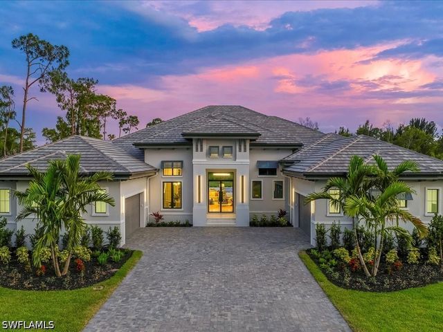 6446 Daniels RD, Naples, FL 34109