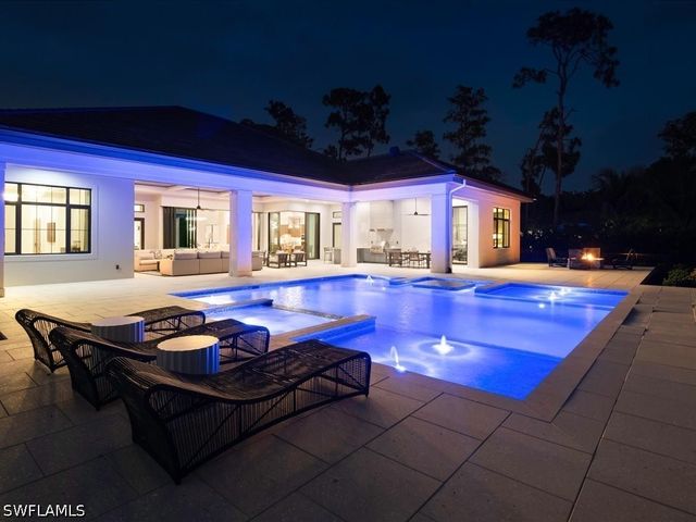 6446 Daniels RD, Naples, FL 34109