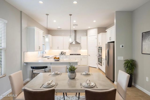 5112 E COOLBROOK Avenue, Scottsdale, AZ 85254
