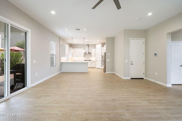 5112 E COOLBROOK Avenue, Scottsdale, AZ 85254