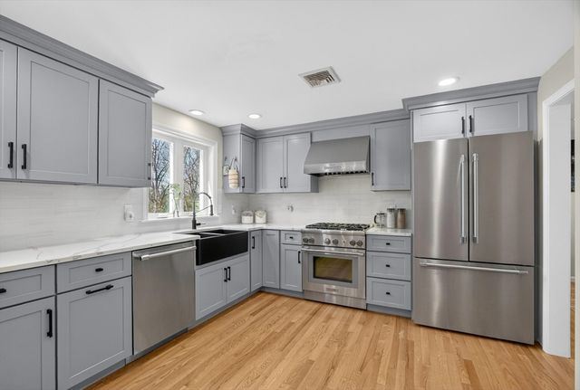 34 Wheeler Rd, Bolton, MA 01740