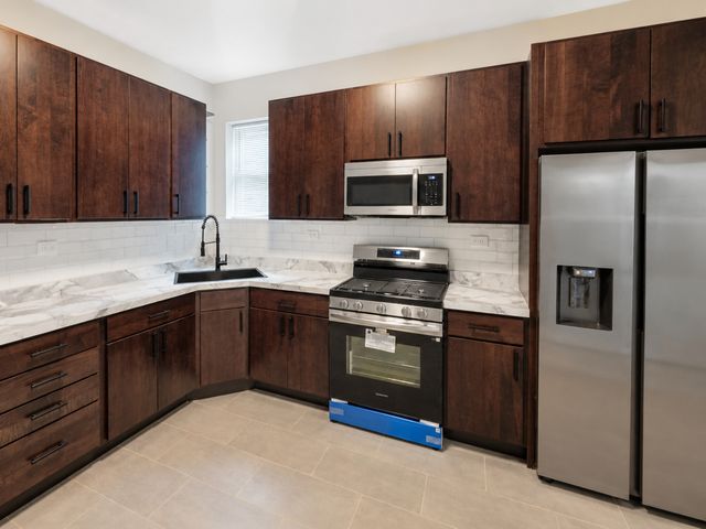 6742 S Morgan Street, Chicago, IL 60621