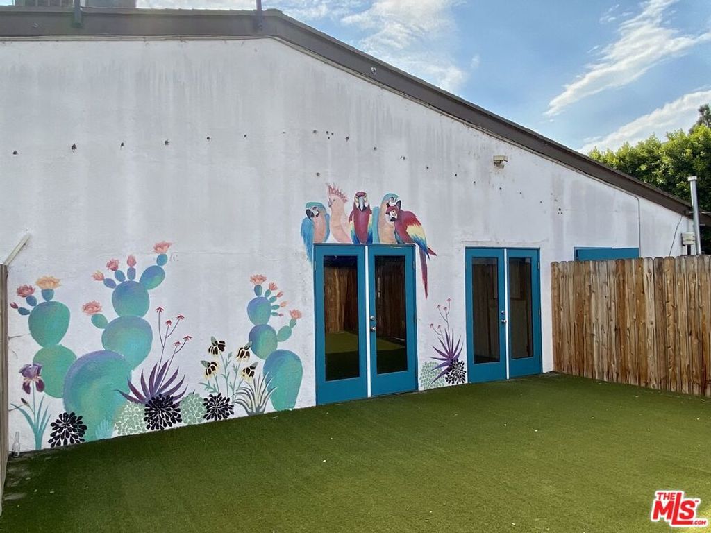 3525 Glenhurst Avenue, Los Angeles, CA 90039 — exterior