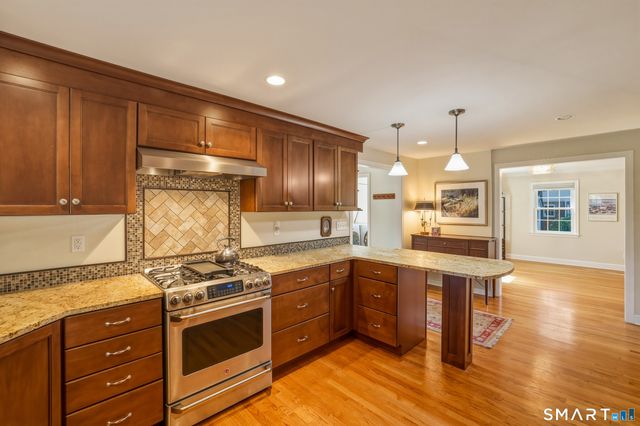 78 Garfield Road, West Hartford, CT 06107