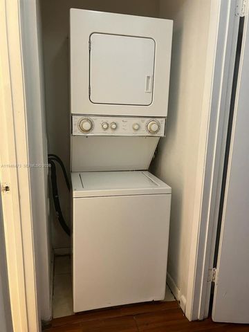 680 Cypress Club Way I10, Deerfield Beach, FL 33064