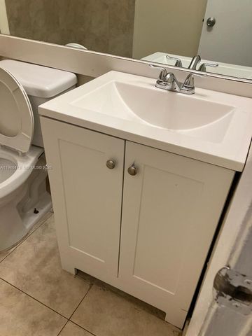 680 Cypress Club Way I10, Deerfield Beach, FL 33064