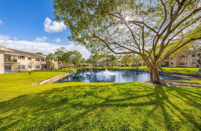 680 Cypress Club Way I10, Deerfield Beach, FL 33064