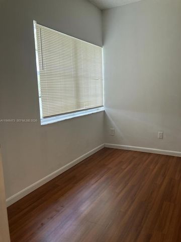 680 Cypress Club Way I10, Deerfield Beach, FL 33064