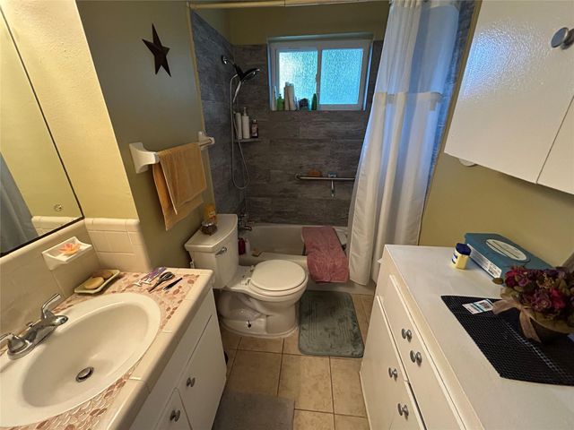 2401 Peach Lane, Pasadena, TX 77502