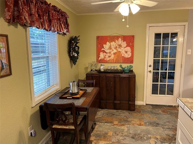 2401 Peach Lane, Pasadena, TX 77502