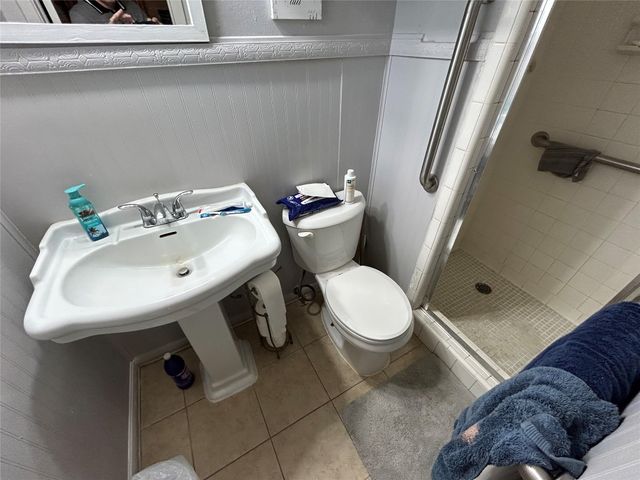 2401 Peach Lane, Pasadena, TX 77502