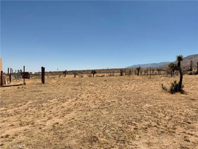 1 Luna Mountain, Apple Valley, CA 92308