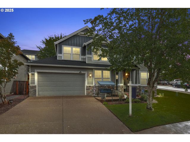 138 N LINK Ct, Newberg, OR 97132