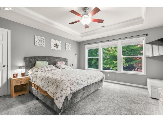 138 N LINK Ct, Newberg, OR 97132