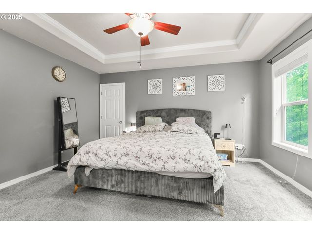 138 N LINK Ct, Newberg, OR 97132