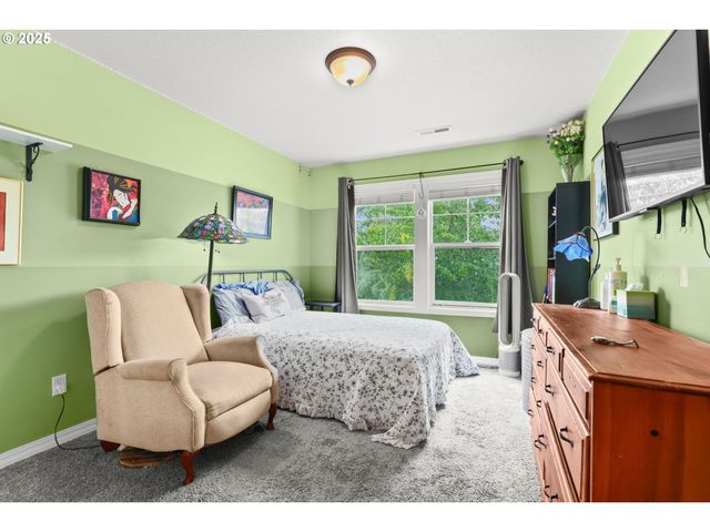 138 N LINK Ct, Newberg, OR 97132