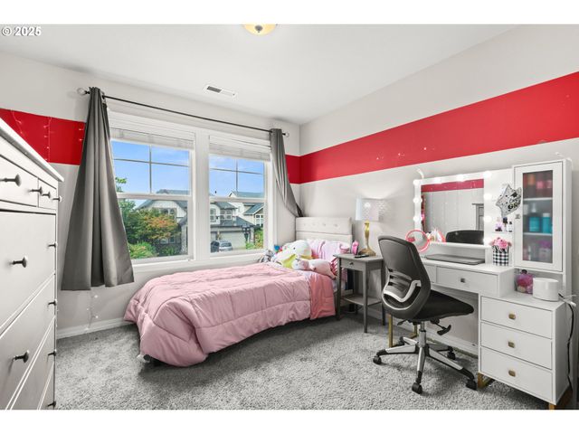 138 N LINK Ct, Newberg, OR 97132