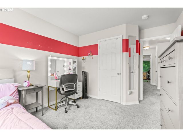 138 N LINK Ct, Newberg, OR 97132