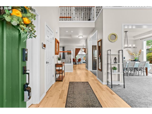 138 N LINK Ct, Newberg, OR 97132