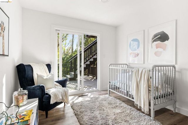 6931 6931 Pinehaven Rd, Oakland, CA 94611