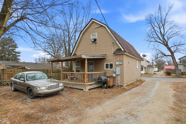 1005 8th Street, Columbus, IN 47201