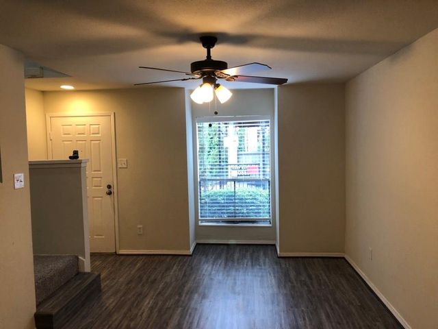 2100 S Wilcrest Drive S 121, Houston, TX 77042