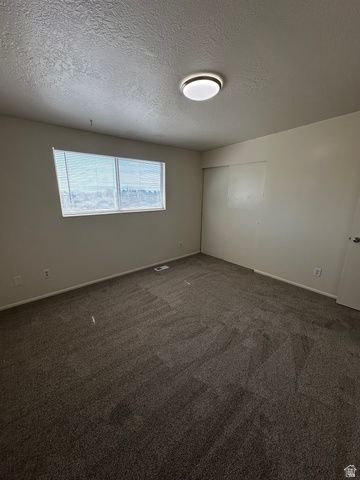 1235 E GORDON AVE, Layton, UT 84040