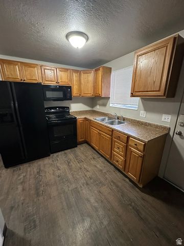1235 E GORDON AVE, Layton, UT 84040