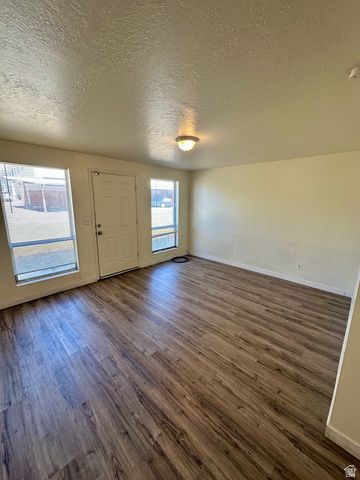 1235 E GORDON AVE, Layton, UT 84040